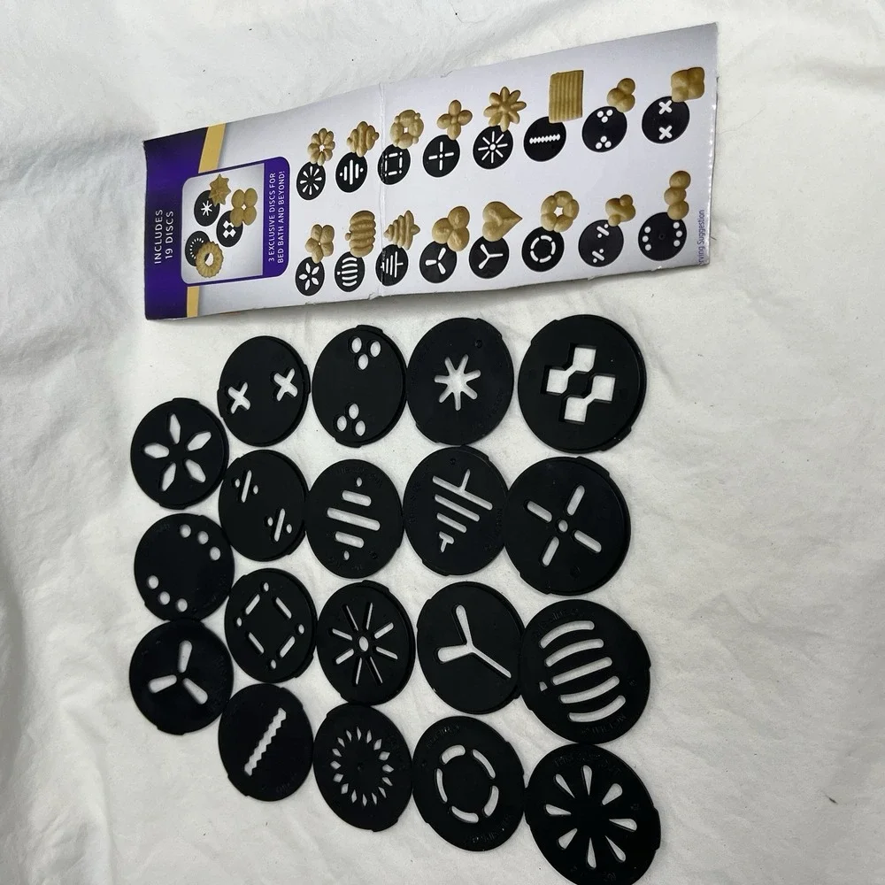 Wilton Cookie Pro Ultra II Cookie Press – Complete w/ 19 Discs & Instructions